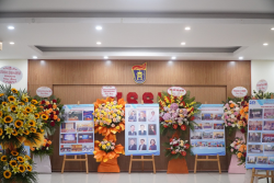 Triển lãm ảnh kỷ niệm 20 năm thành lập Viện Việt Nam học và Khoa học phát triển