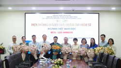 Bảo vệ thành công LATS chuyên ngành Việt Nam học cấp Hội đồng đánh giá luận án của NCS. Lee Minsok