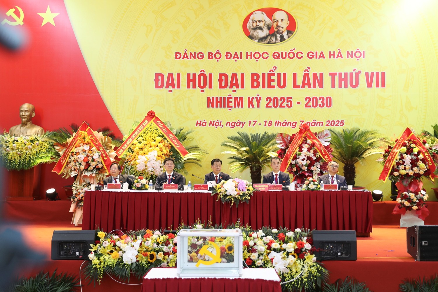 Đại hội đại biểu Đảng bộ ĐHQGHN lần thứ VII, nhiệm kỳ 2025-2030: Đổi mới sáng tạo - Trách nhiệm quốc gia - Phát triển đột phá