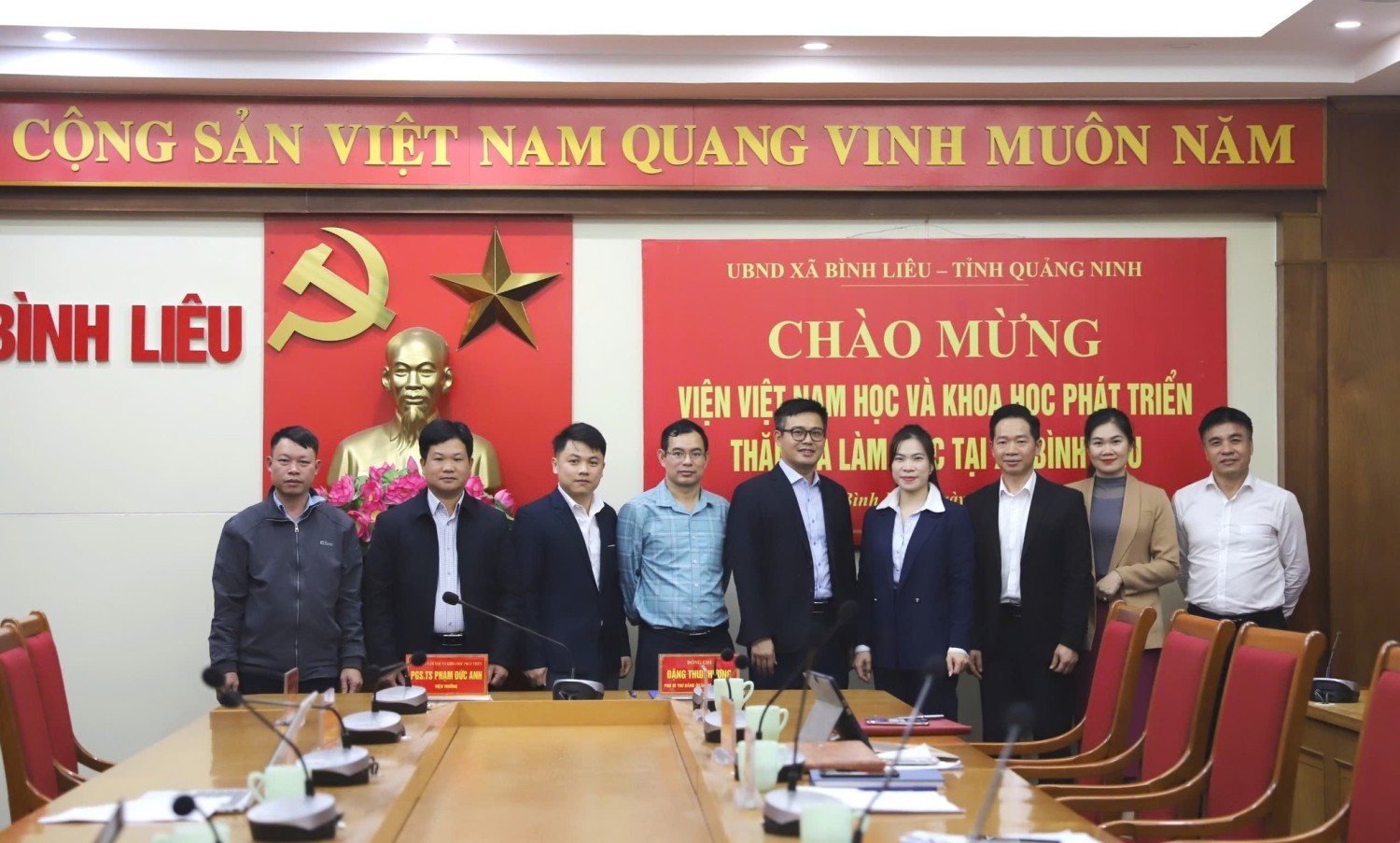 Viện trưởng Viện Việt Nam học và Khoa học phát triển làm việc với xã Bình Liêu, thúc đẩy hợp tác phát triển địa phương giai đoạn mới